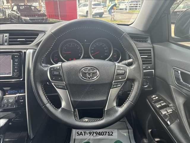 Toyota MARK X 2017-03 8100246-10