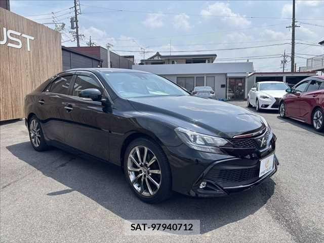 Toyota MARK X 2017-03 8100246-16