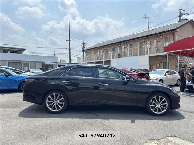 Toyota MARK X 2017-03 8100246-17