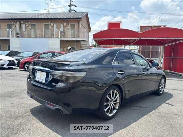 Toyota MARK X 2017-03 8100246-18