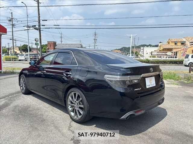 Toyota MARK X 2017-03 8100246-20