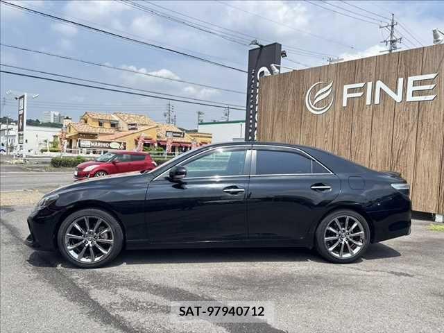 Toyota MARK X 2017-03 8100246-21