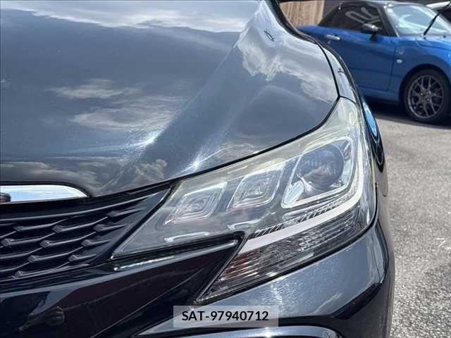 Toyota MARK X 2017-03 8100246-22