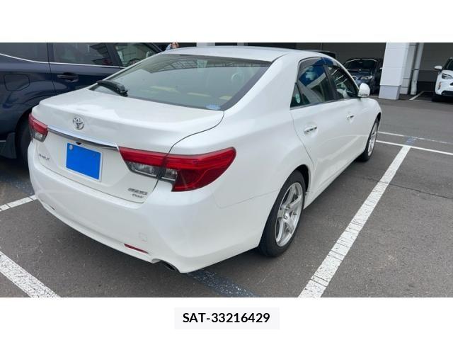 Toyota MARK X 2013-12 8100249-2