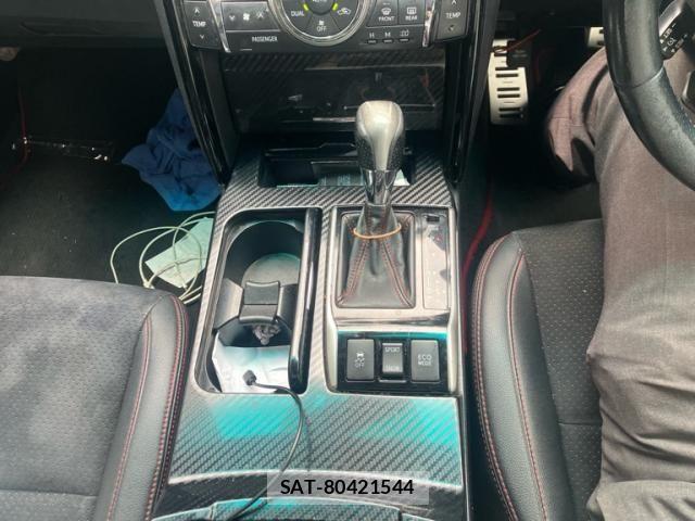 Toyota MARK X 2013-03 8100247-18