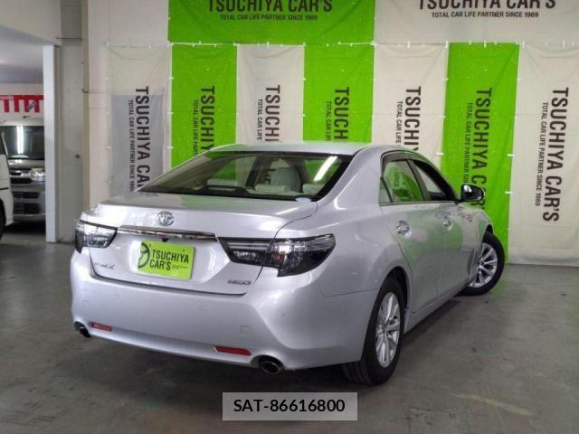 Toyota MARK X 2017-09 8100245-10