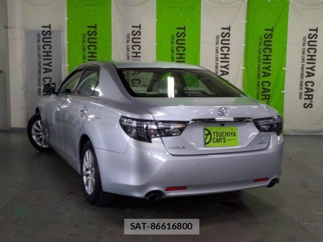 Toyota MARK X 2017-09 8100245-11