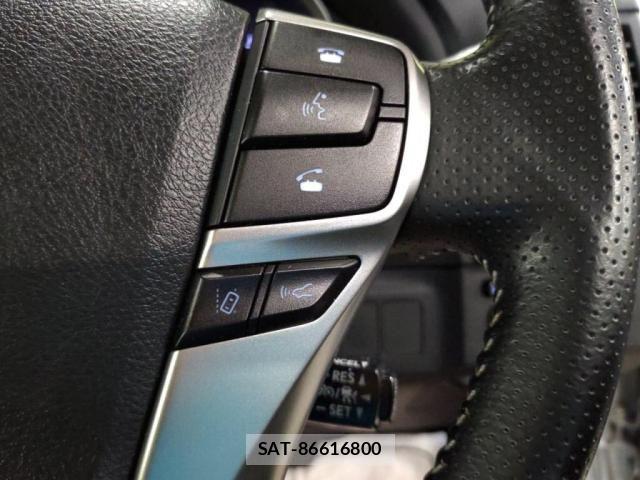 Toyota MARK X 2017-09 8100245-12