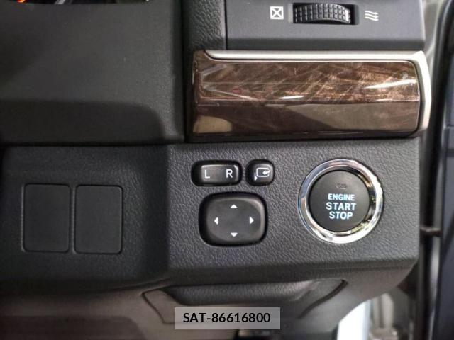 Toyota MARK X 2017-09 8100245-13