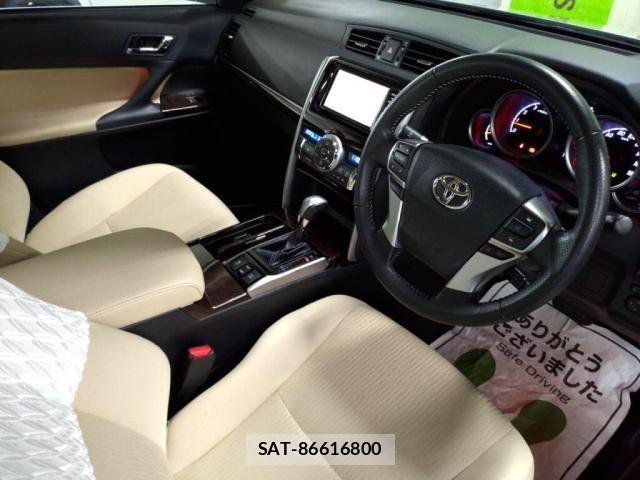 Toyota MARK X 2017-09 8100245-2