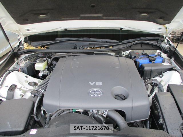 Toyota MARK X 2016-10 8131082-12