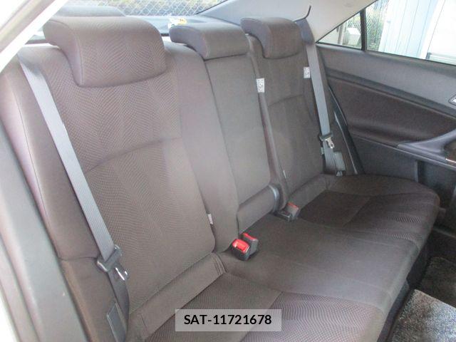 Toyota MARK X 2016-10 8131082-17