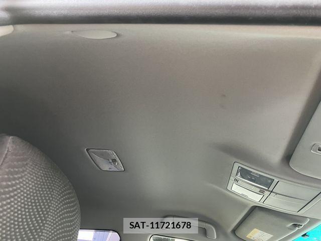Toyota MARK X 2016-10 8131082-18