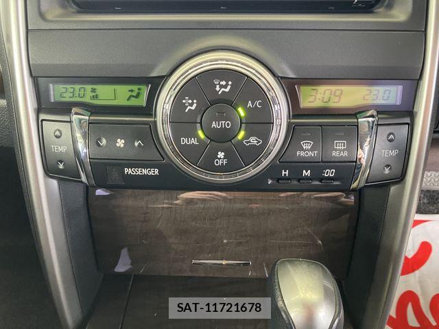 Toyota MARK X 2016-10 8131082-25