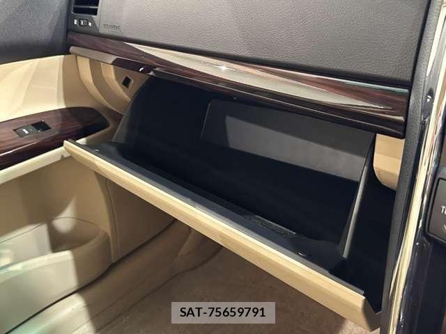 Toyota MARK X 2010-12 8131083-24