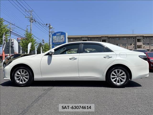 Toyota MARK X 2017-06 8146100-5