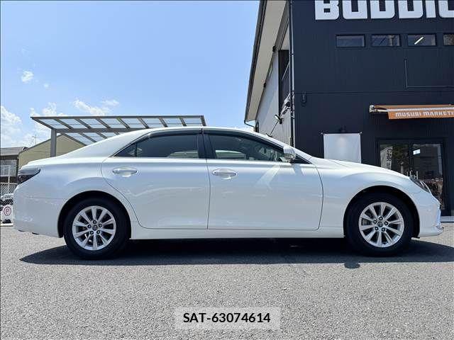 Toyota MARK X 2017-06 8146100-6