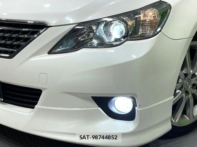 Toyota MARK X 2010-02 8146103-13