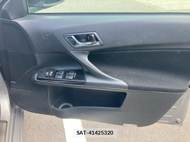 Toyota MARK X 2012-09 8146104-12
