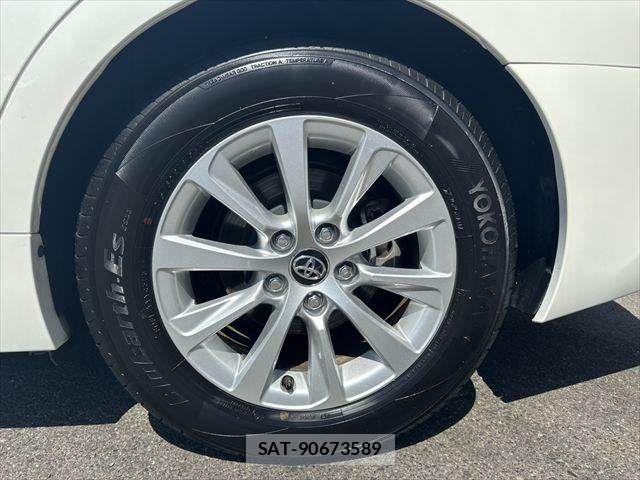 Toyota MARK X 2017-07 8208511-27