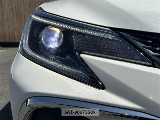 Toyota MARK X 2017-07 8208511-29