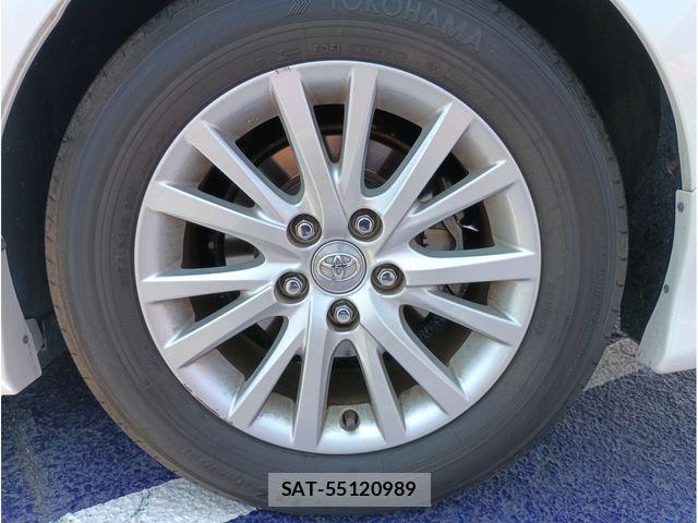 Toyota MARK X 2014-02 8208513-10