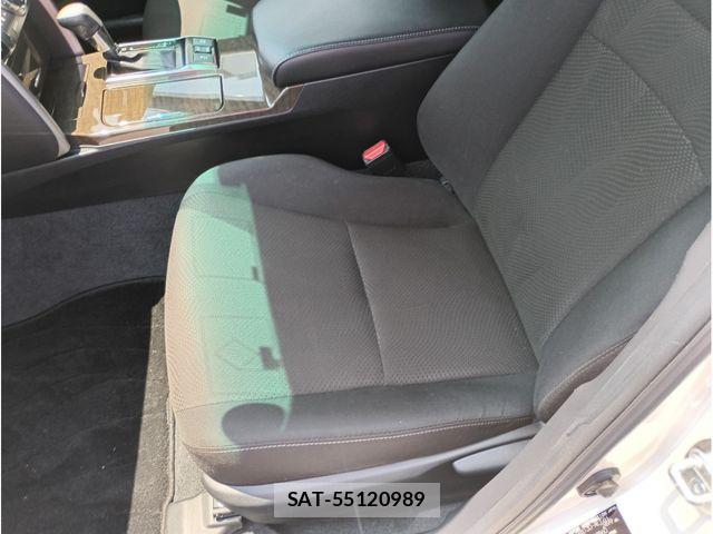 Toyota MARK X 2014-02 8208513-17