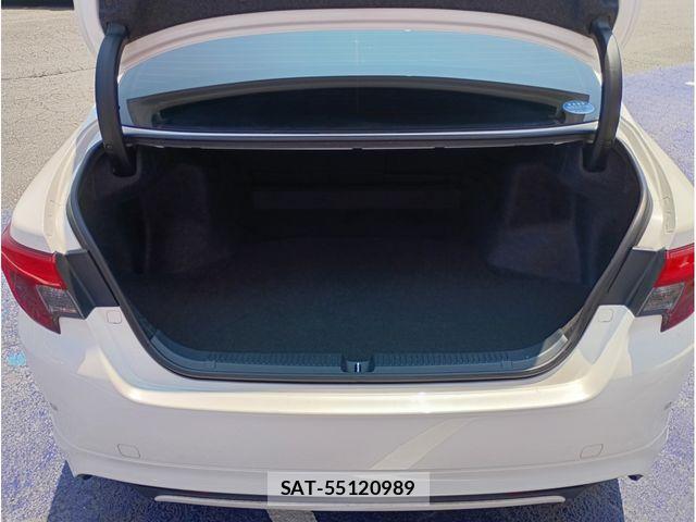 Toyota MARK X 2014-02 8208513-18