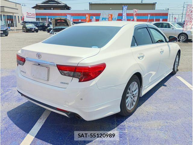 Toyota MARK X 2014-02 8208513-6