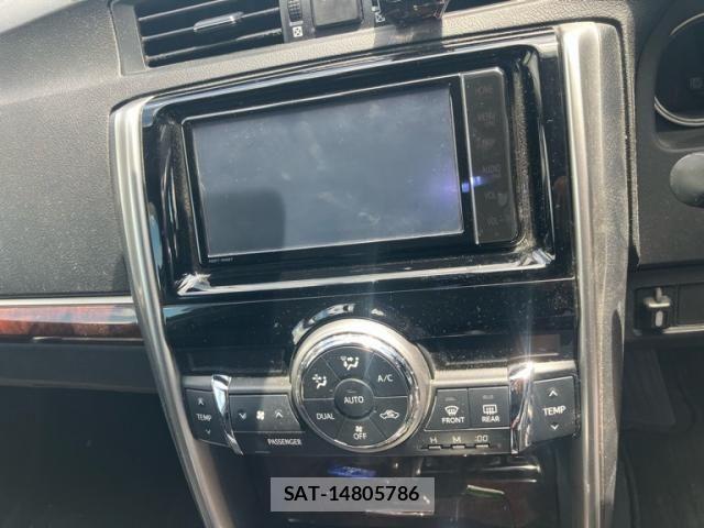 Toyota MARK X 2018-11 8208512-18