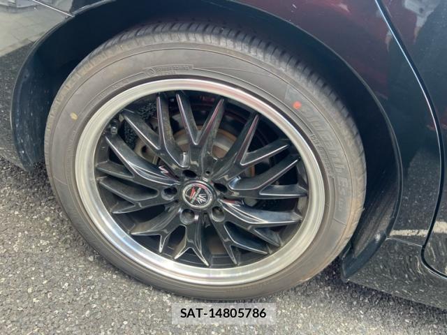 Toyota MARK X 2018-11 8208512-7