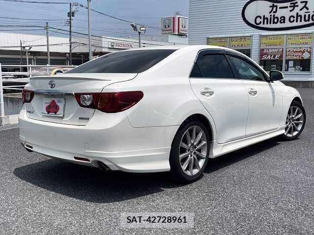 Toyota MARK X 2010-03 8208523-2