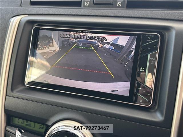 Toyota MARK X 2014-12 8208522-7