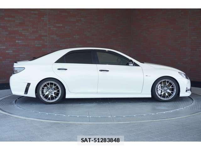 Toyota MARK X 2019-07 8208509-1