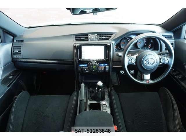 Toyota MARK X 2019-07 8208509-4