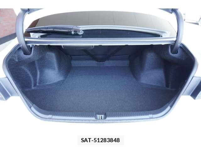 Toyota MARK X 2019-07 8208509-7