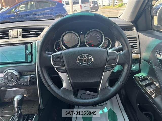 Toyota MARK X 2013-07 8208514-9