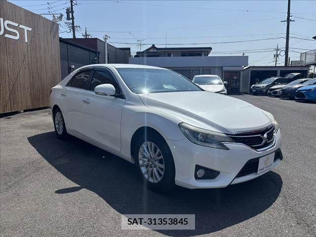 Toyota MARK X 2013-07 8208514-15