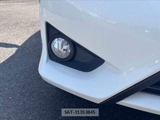 Toyota MARK X 2013-07 8208514-24