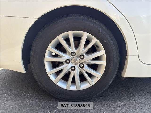 Toyota MARK X 2013-07 8208514-27