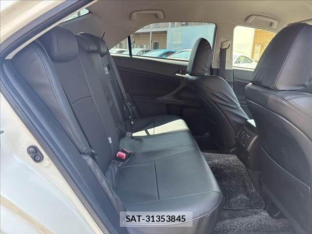 Toyota MARK X 2013-07 8208514-7