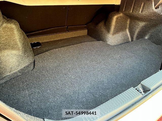 Toyota MARK X 2016-07 8208510-20