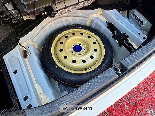 Toyota MARK X 2016-07 8208510-21
