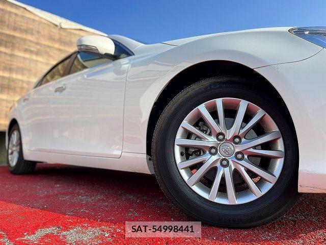 Toyota MARK X 2016-07 8208510-26