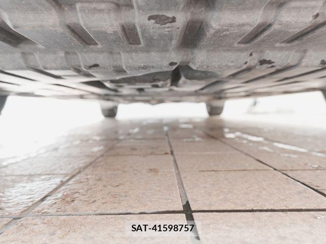 Toyota MARK X 2010-04 8245797-14
