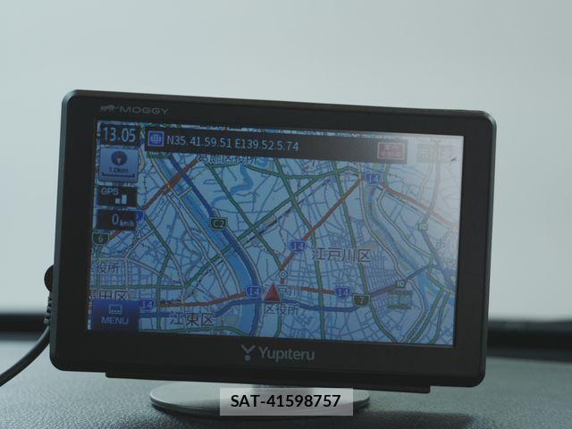 Toyota MARK X 2010-04 8245797-24