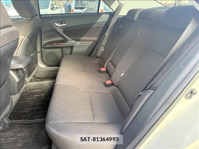 Toyota MARK X 2016-11 8245795-9
