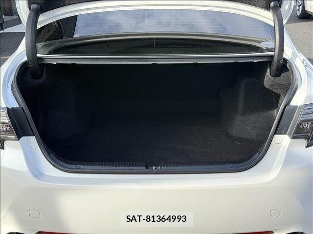 Toyota MARK X 2016-11 8245795-10
