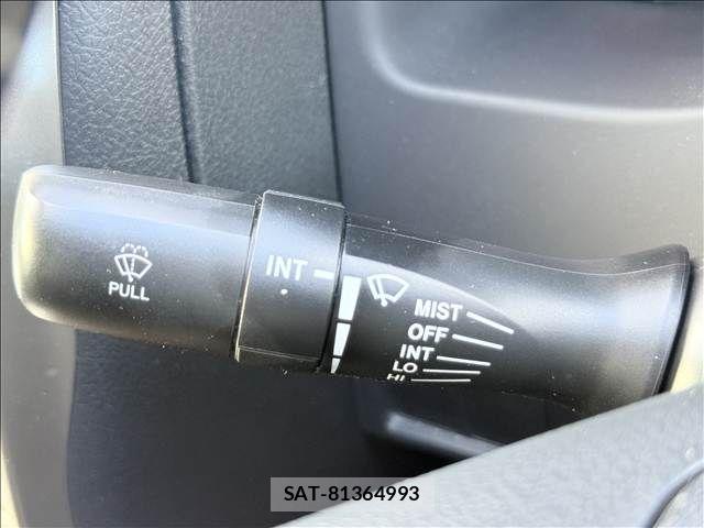 Toyota MARK X 2016-11 8245795-29