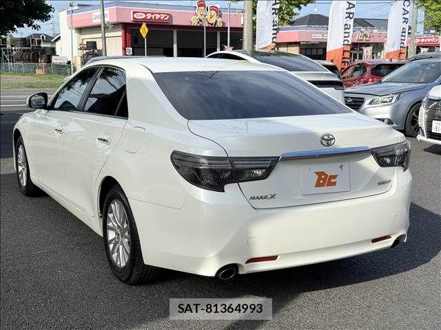 Toyota MARK X 2016-11 8245795-7